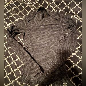 LULULEMON Long sleeve top